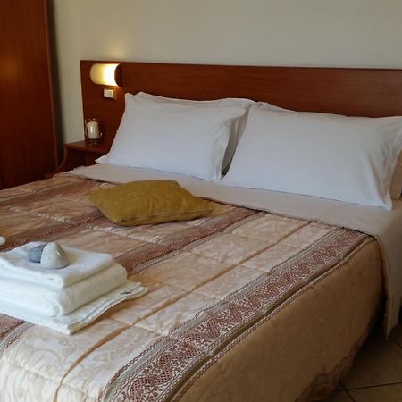 Residence Special Ріміні Екстер'єр фото