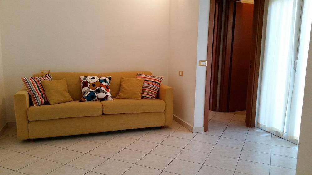 Residence Special Ріміні Екстер'єр фото