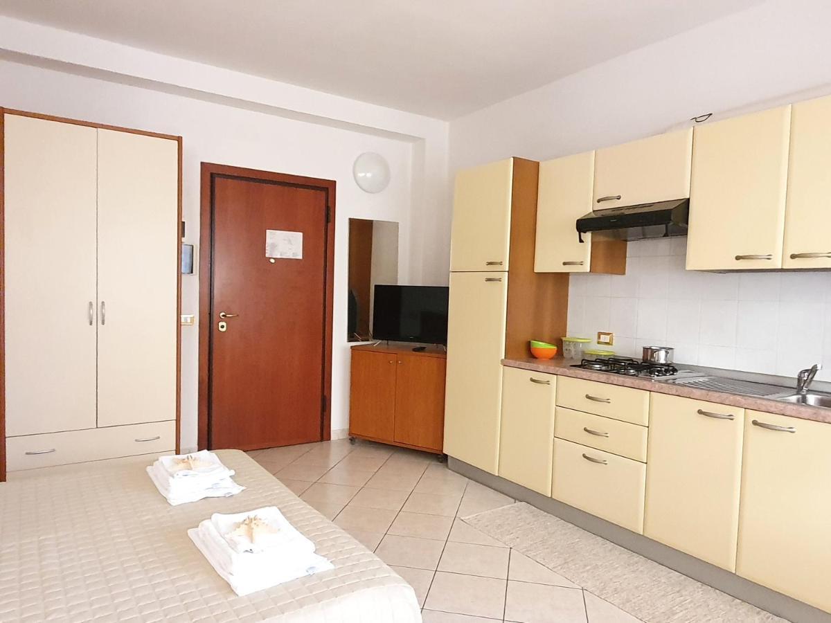 Residence Special Ріміні Екстер'єр фото
