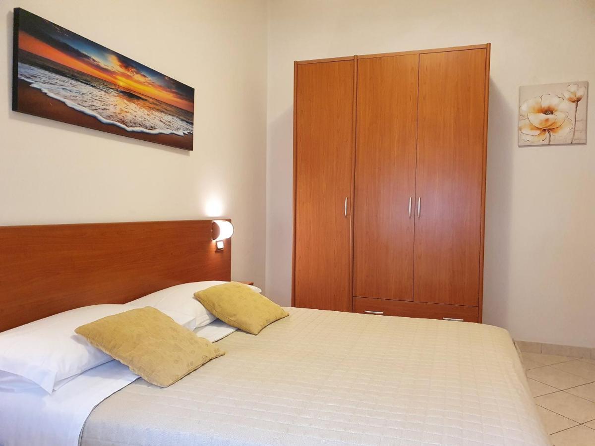 Residence Special Ріміні Екстер'єр фото