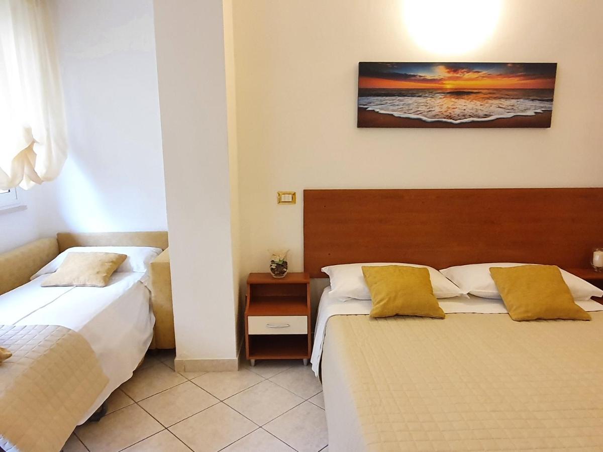 Residence Special Ріміні Екстер'єр фото