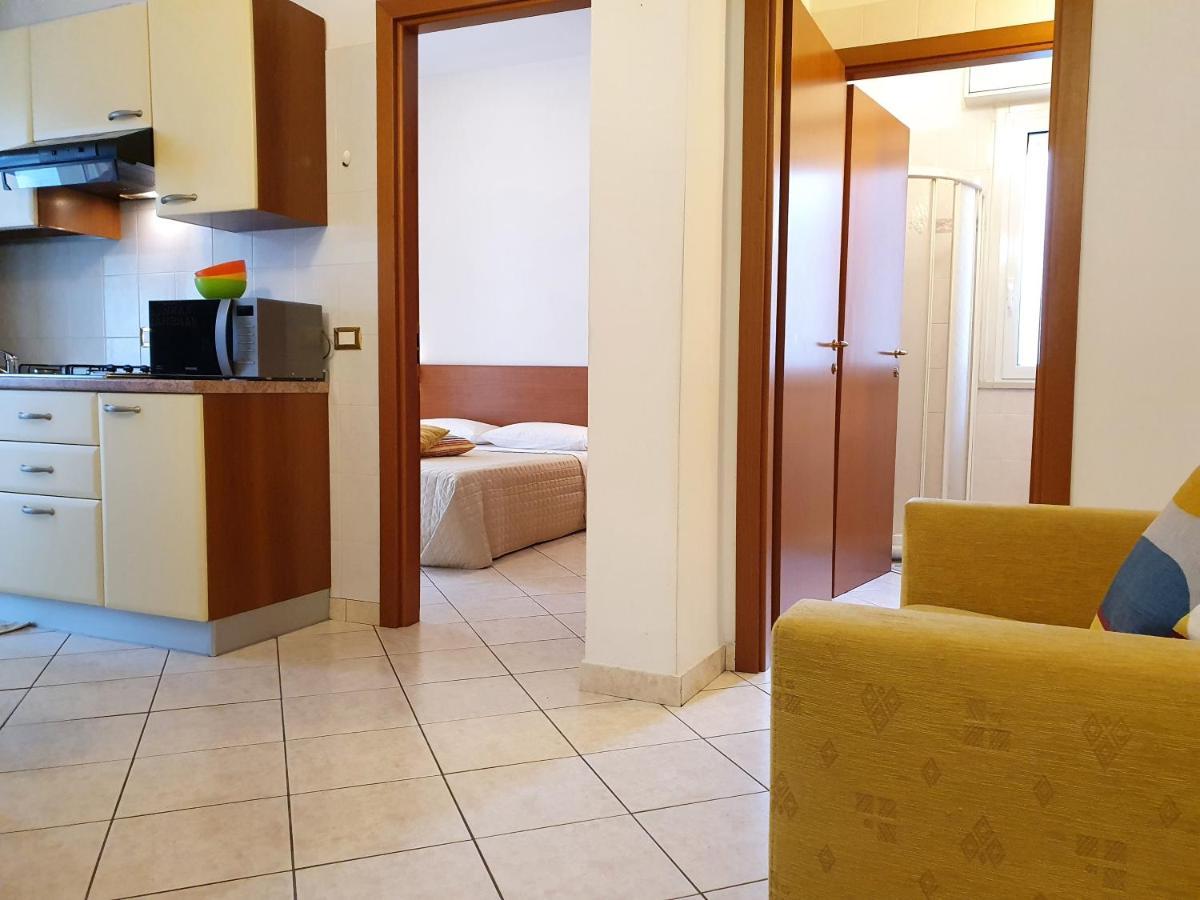 Residence Special Ріміні Екстер'єр фото