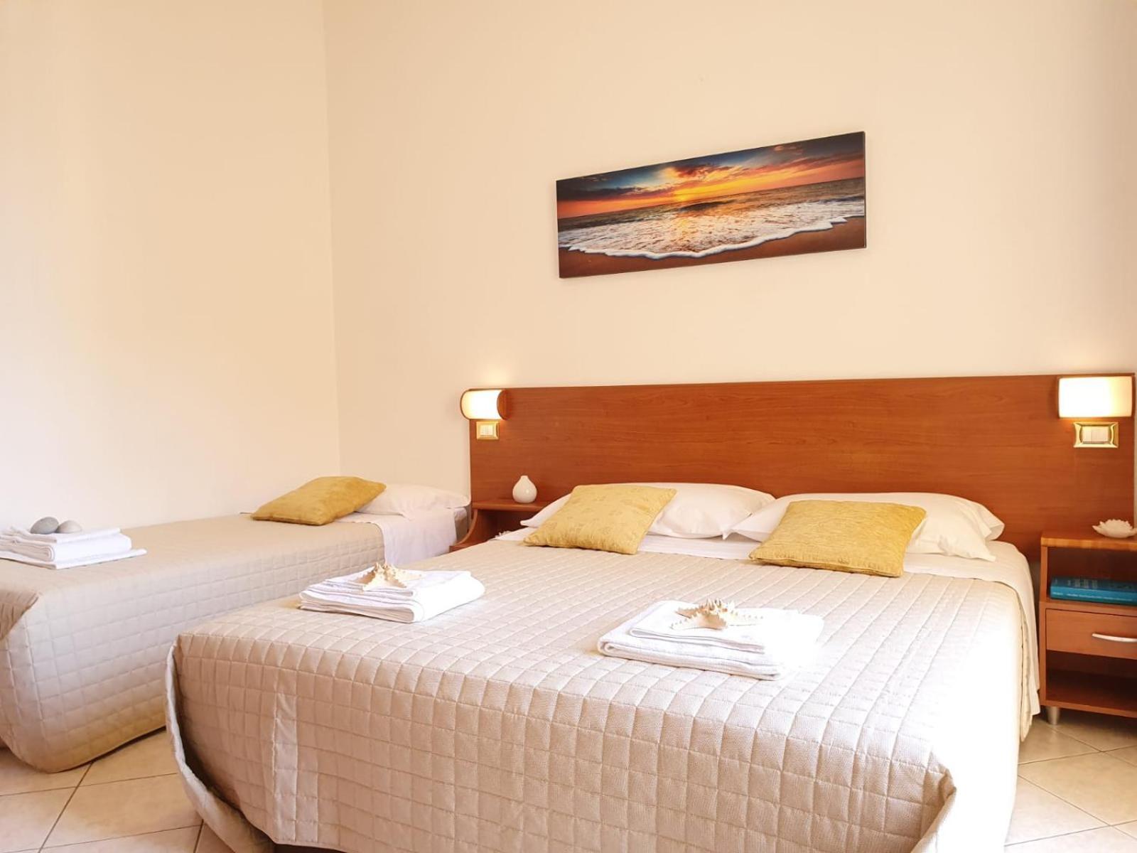 Residence Special Ріміні Екстер'єр фото