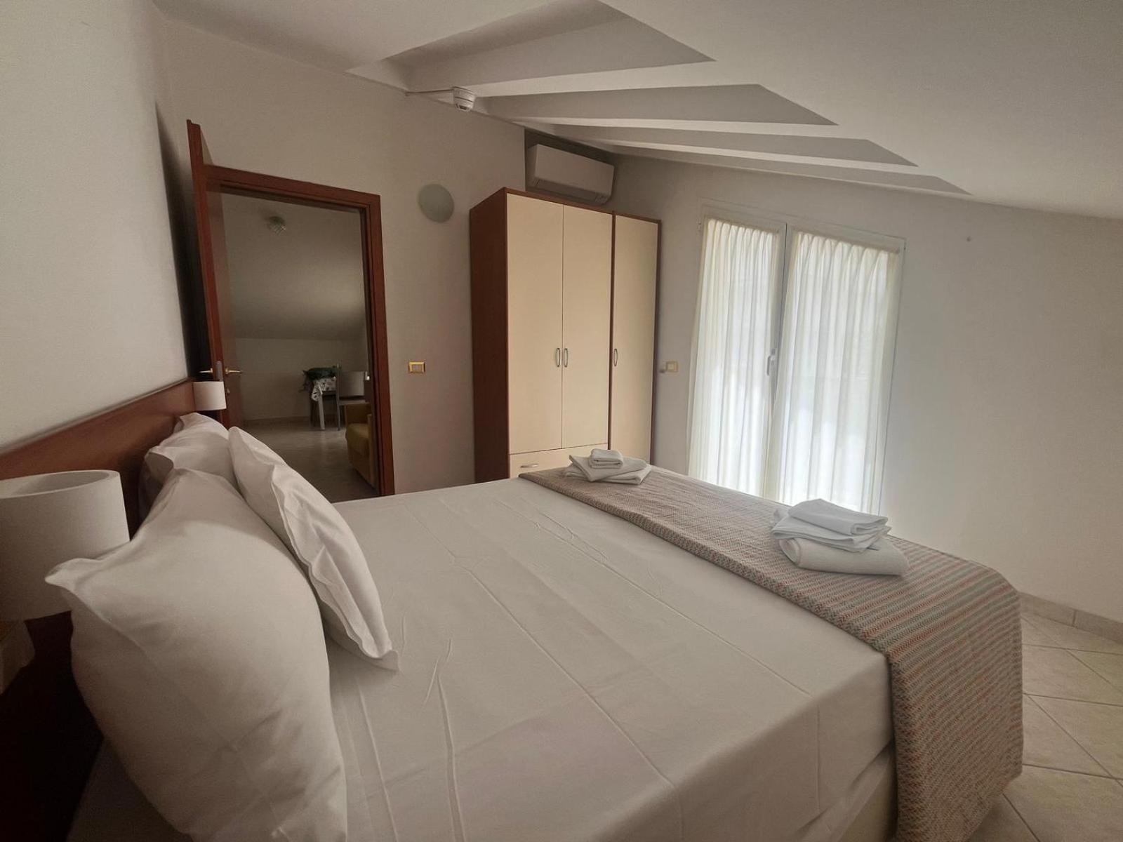 Residence Special Ріміні Екстер'єр фото