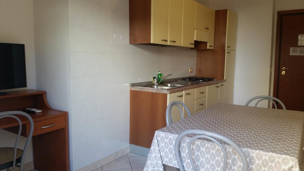 Residence Special Ріміні Екстер'єр фото