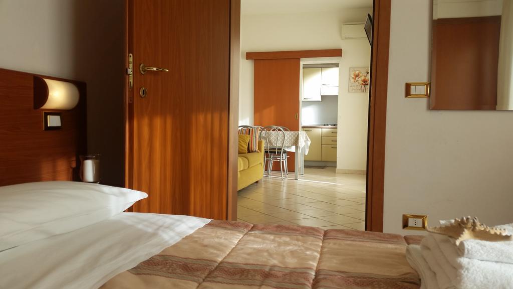 Residence Special Ріміні Екстер'єр фото
